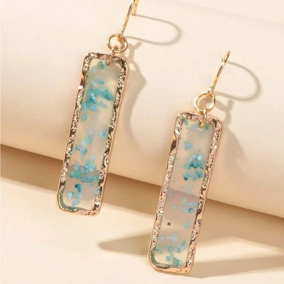 ✨Teal Geometric Drop Earrings (Boutique) - Picture 2 of 6